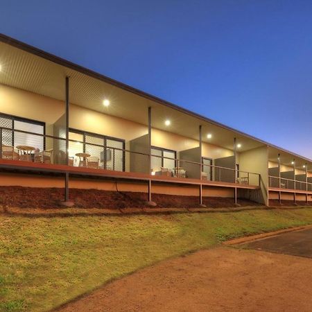 Atherton Motel Exterior photo